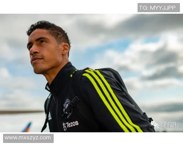 足球场惊魂一刻 休克球星突然倒地生死未卜引全球关注 足球场惊魂一刻 休克球星突然倒地生死未卜引全球关注