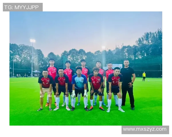 足球小坦克崛起之路:从青训到欧洲足坛的闪耀征程 足球小坦克崛起之路:从青训到欧洲足坛的闪耀征程